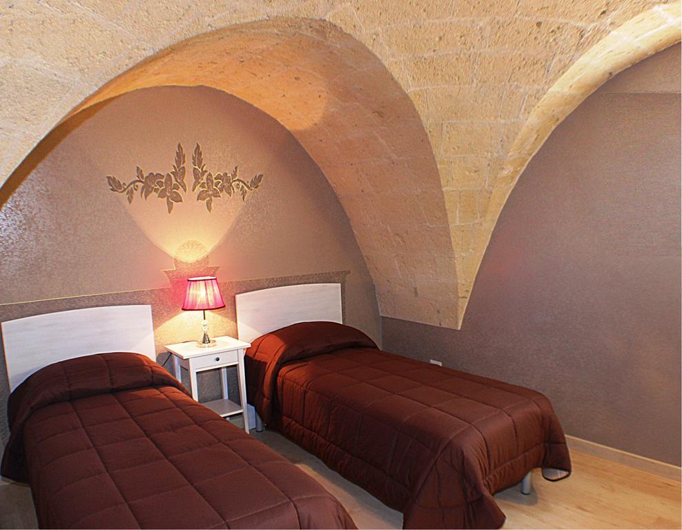B&B Duca Orsini Gravina in Puglia Room photo